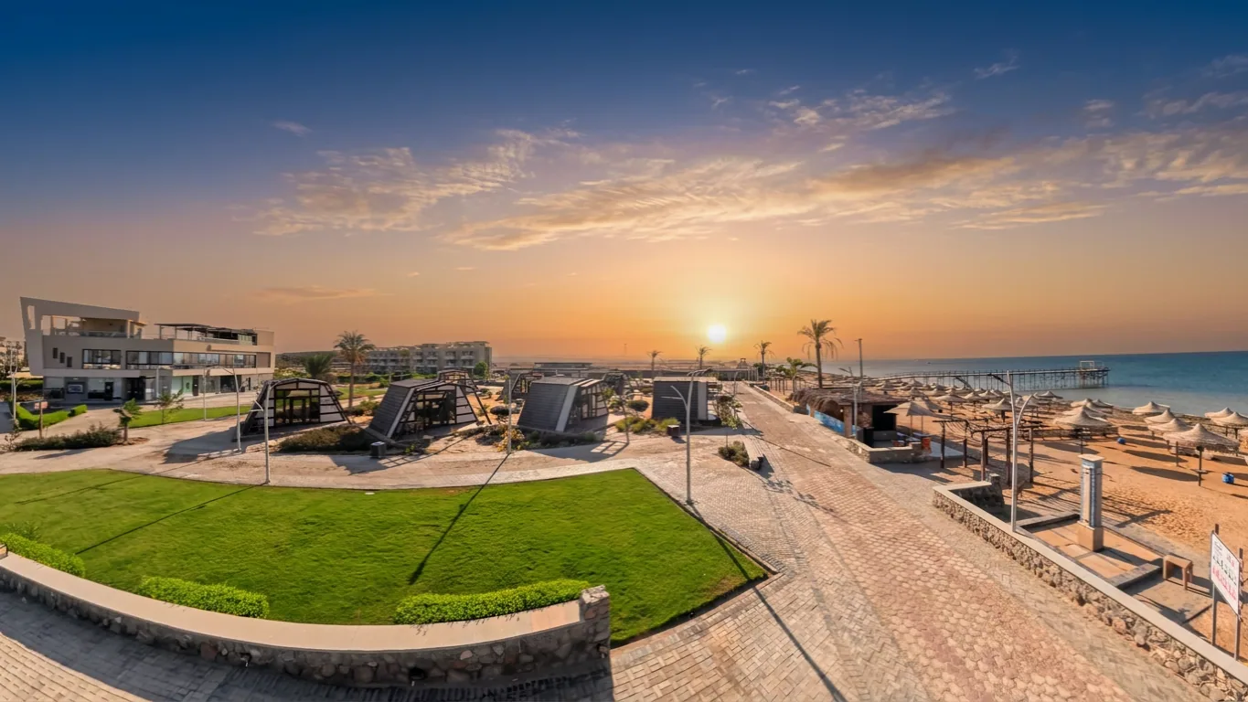 Matarma Beach Residence — Gardens Sunset T