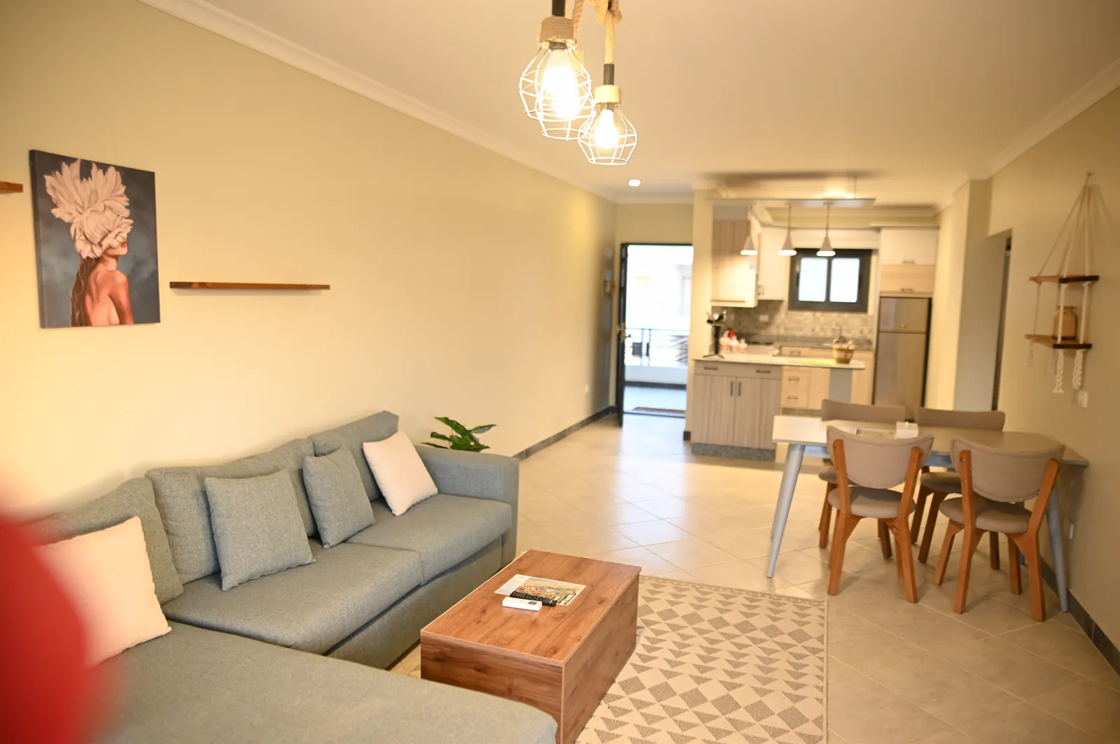 Deluxe Family Suite with Garden — photo 1